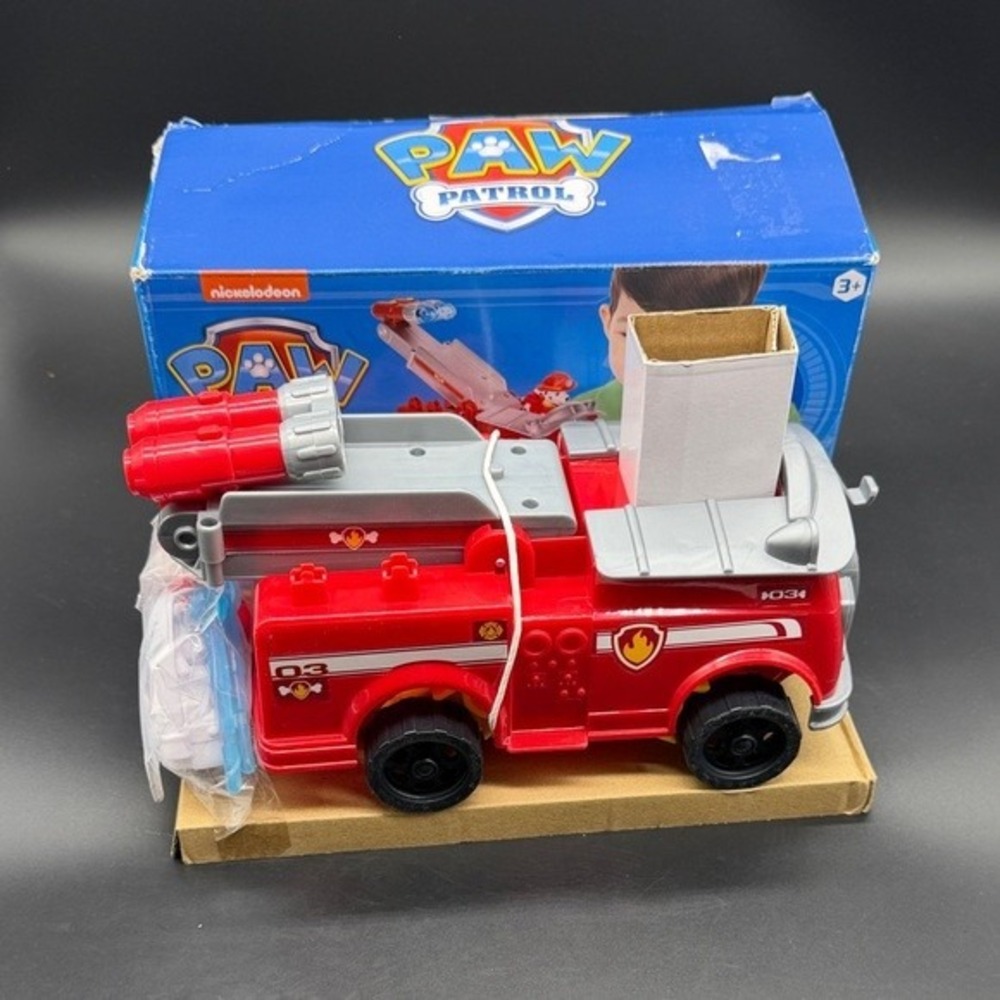 Spin Master Paw Patrol Marshall Rise and Rescue Fire Truck Toy Red NEW